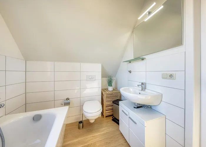 Casa Castagno Mit Garten, Balkon Und Sauna- Heisst Sie Herzlich Willkommen! בית נופש *